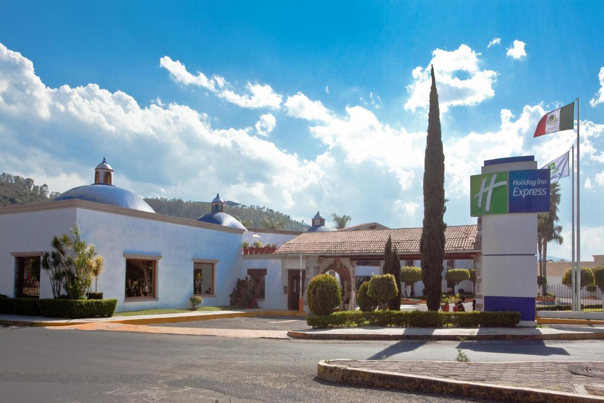 Holiday Inn Express Morelia, An Ihg Hotel מראה חיצוני תמונה